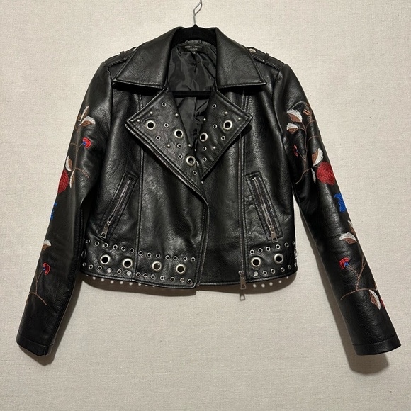 Romeo + Juliet Couture faux leather moto jacket - size medium - Picture 3 of 9